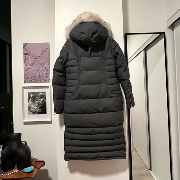 MOOSE KNUCKLES- ORIGINAL SASKATCHEWAN PARKA FUR - Picture 5 of 12